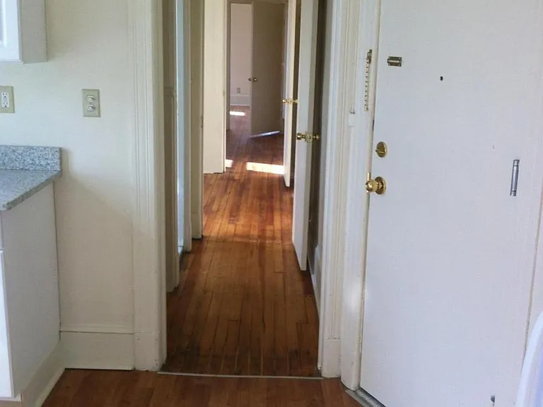 2900 New York Ave #4L — Photo 5