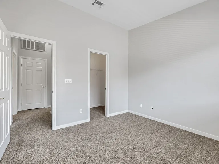 496 Baby Eagle St — Photo 13