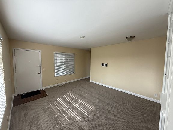 3rd image of 4414 37th St APT 2