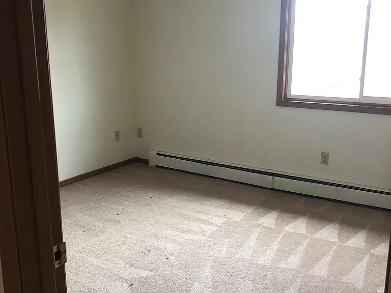2350 Fitch Ave #8 — Photo 8