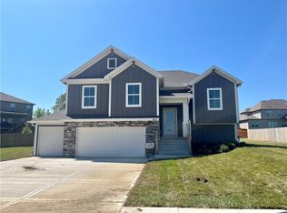 811 NW 94th Ter, Kansas City, MO 64155