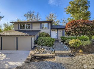 17217 NE 14th St, Bellevue, WA