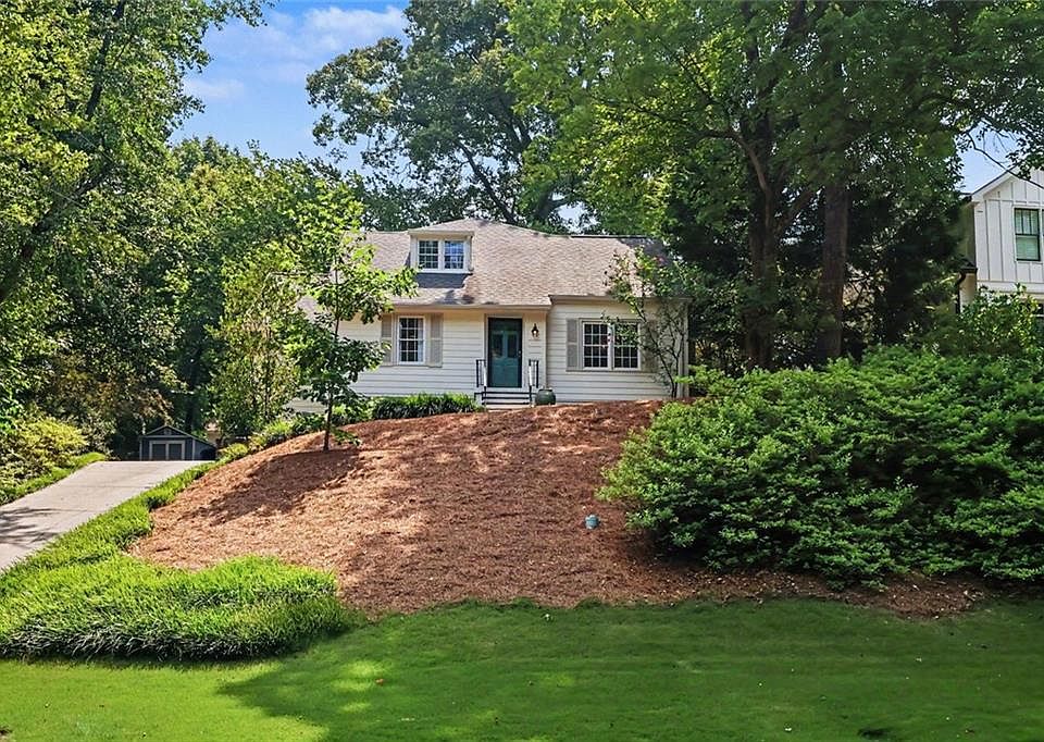 1st image of 3055 Skyland Dr NE