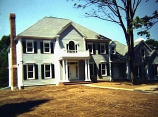 2453 Burr St, Fairfield, CT 06430