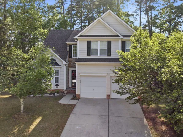 8001 Duck Creek Dr, Raleigh, NC 27616