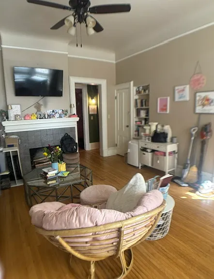 1516 E Brady St #1 — Photo 3