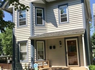 29 Halsted St, Newton, NJ 07860