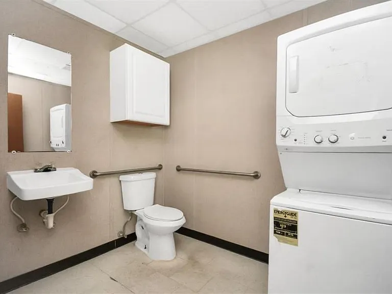 24467 Linda Ln — Photo 3