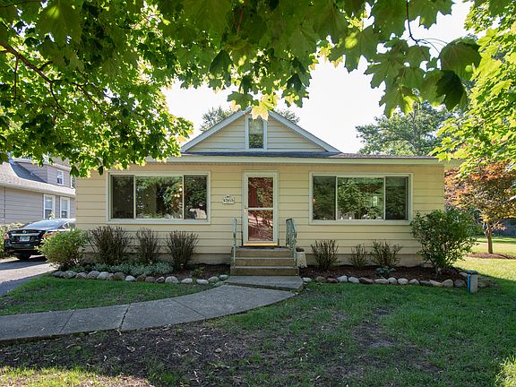 2nd image of 42453 N Park Ln E