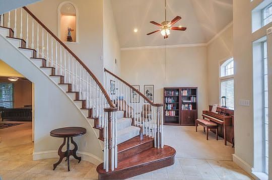 3rd image of 904 Forest Hill Ct
