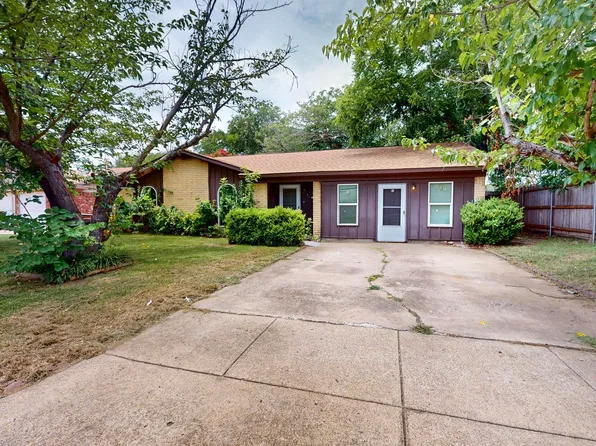 6704 Rustic Dr, Forest Hill, TX 76140