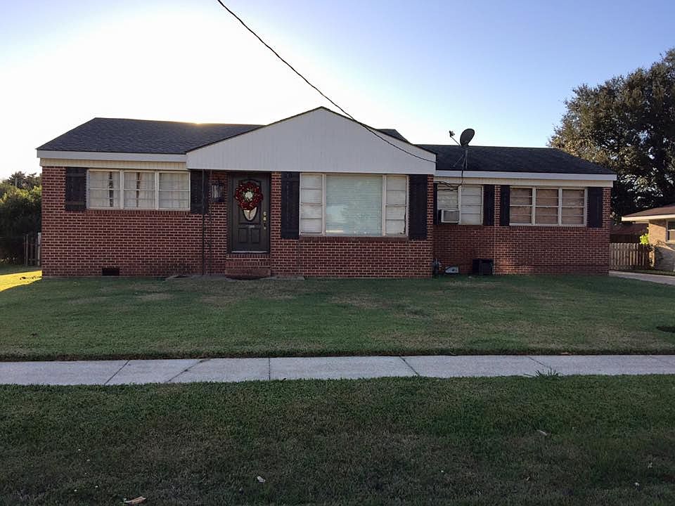 HOUSE FRONT