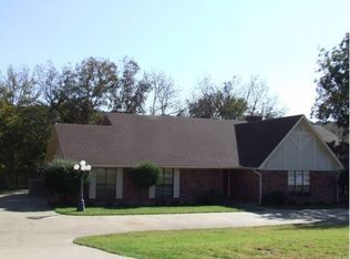 8910 Ravenswood Rd, Granbury, TX 76049