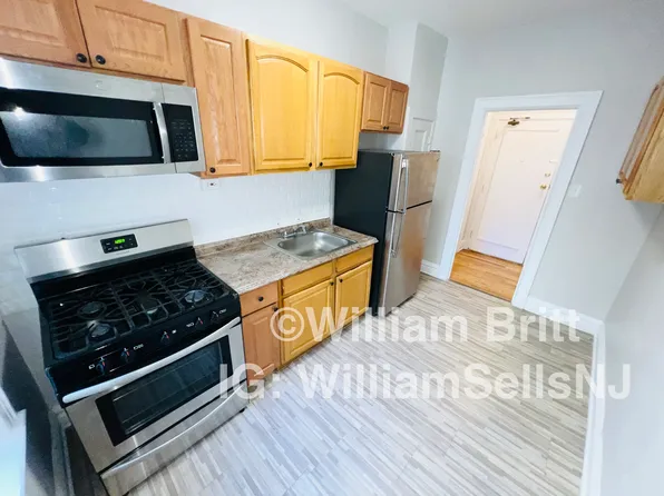 115-117 Fairview Ave #36, Jersey City, NJ 07304