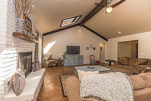 3rd image of 2705 Rosewood Ln
