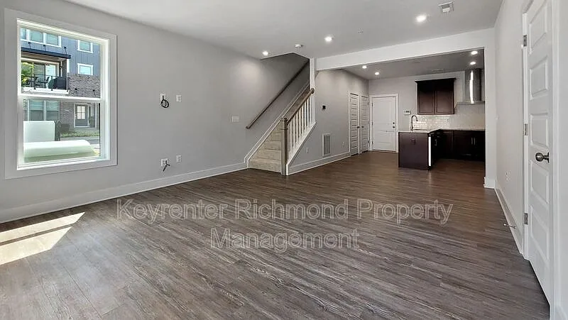 2 bed, 2.5 bath, 1608 sqft, $2,750 — Photo 3