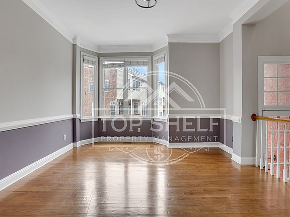 3rd image of 1263 Creekside Pl SE #1