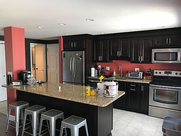 5th image of 32 Bernhardt Dr APT 7
