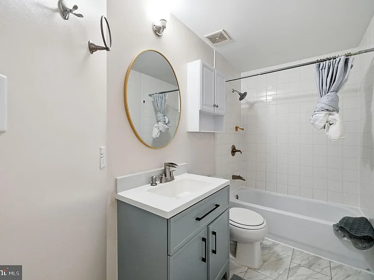 7676 Helmsdale Pl — Photo 28