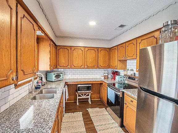 5th image of 503 Crestline Dr