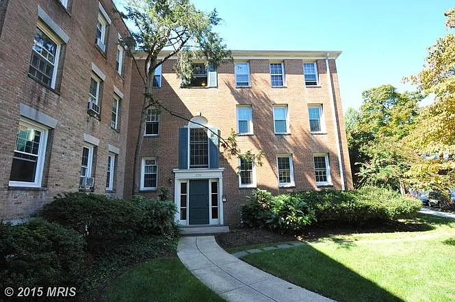 2718 Ordway St NW — Photo 2