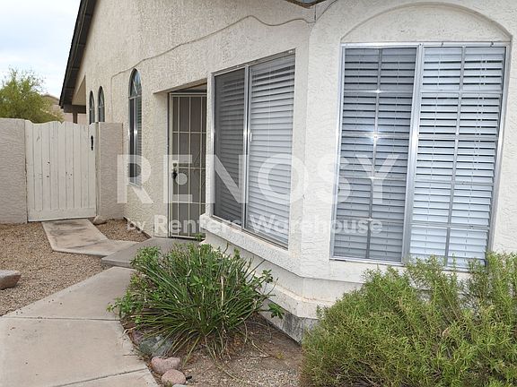 3rd image of 3049 E Siesta Ln