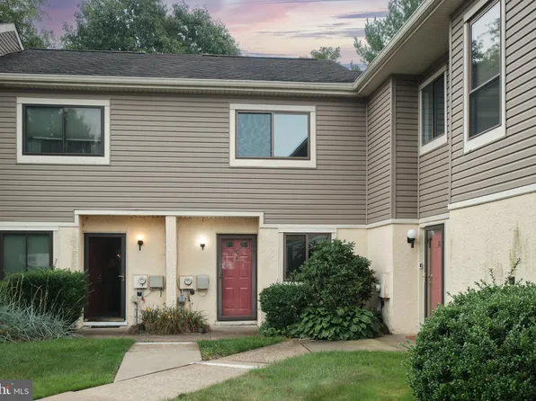 80 Ember Ln, Horsham, PA 19044