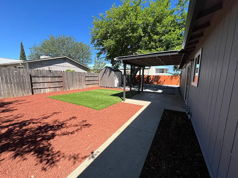 4288 Bradley Dr — Photo 24