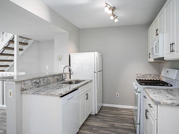 5th image of 5124 Singleton Dr #36B