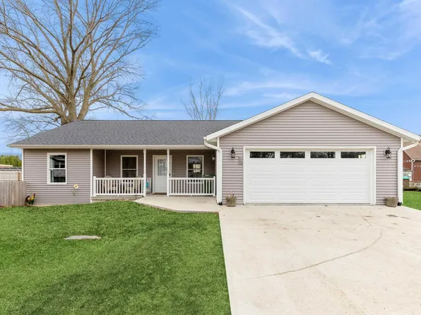 303 E Vine St, Wheatland, IA 52777