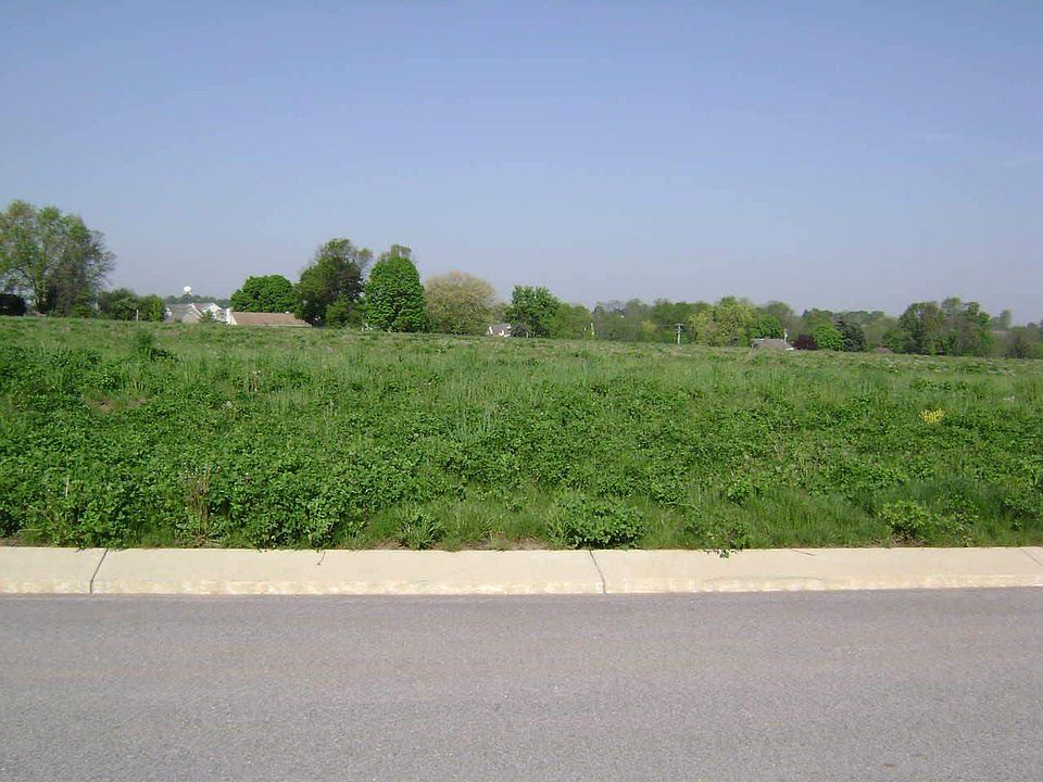 2nd image of 2712 Farnham Ln