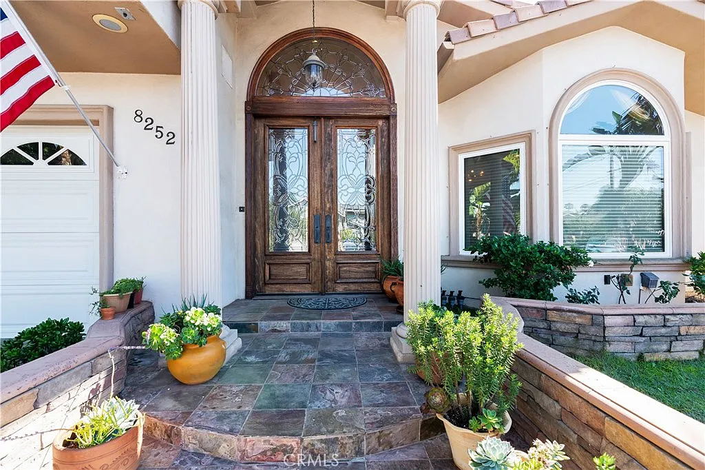 5 bed, 4.5 bath, 3700 sqft, $7,500 — Photo 4