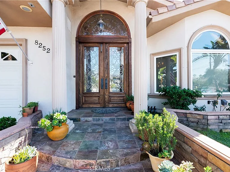 8252 Dancy Cir — Photo 4