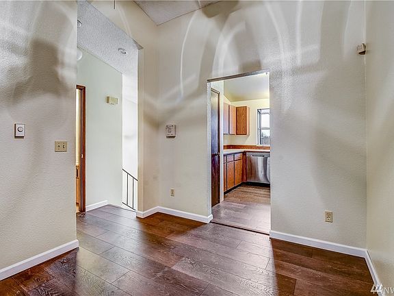 5th image of 15625 42nd Ave S APT 5