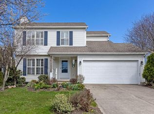 7384 Harbour Town Dr, Pickerington, OH 43147