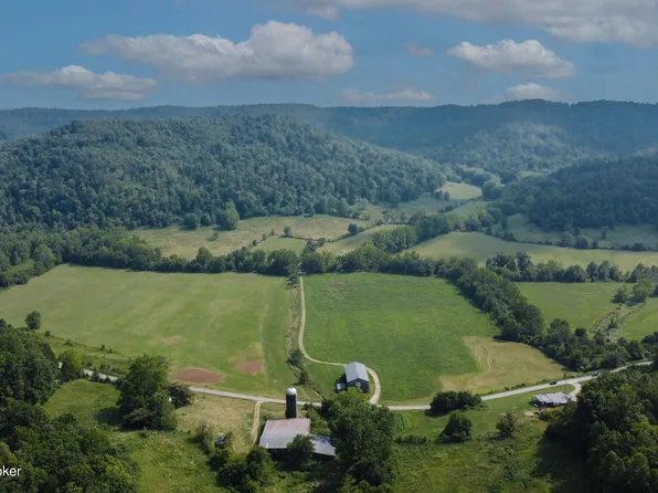 2892 Quicks Run Rd, Vanceburg, KY 41179
