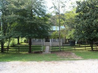 204 Green Hill Rd, Pleasant Shade, TN 37145