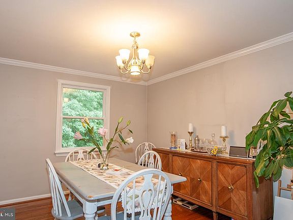 3rd image of 6539 Coachleigh Way