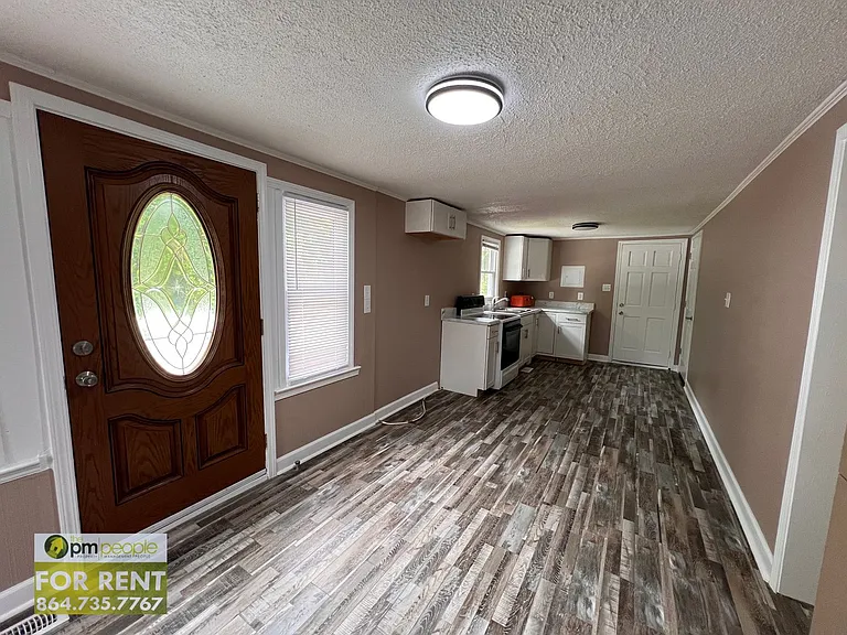 114 Radcliff Dr — Photo 7