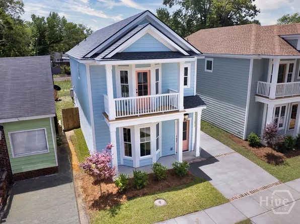 809 E 36th Street, Savannah, GA 31401
