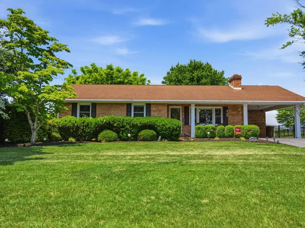 225 Gibson Dr, Christiansburg, VA 24073