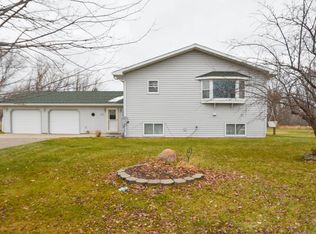 400 10th St NE, Staples, MN 56479