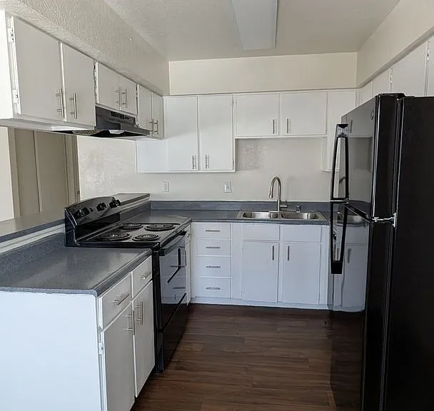 4930 E Owens Ave — Photo 3