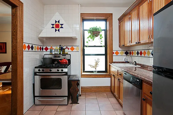 Sold by Brooklyn Real Inc | media 12