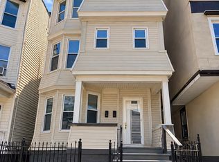 546 S 20th St FLOOR 3, Newark, NJ 07103