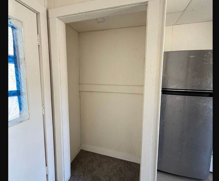 2nd image of 652 Main St #2