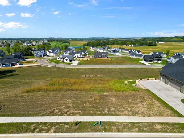 L317 Interlachen Ave, Oregon, WI 53575