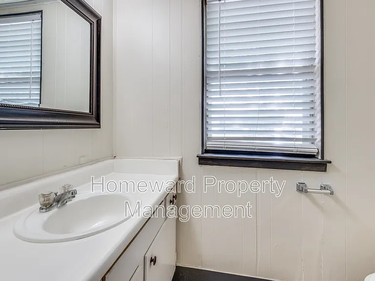 9311 Oakland Dr — Photo 10