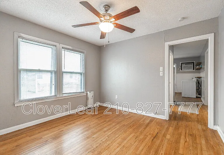 295 N Peach Ave — Photo 14
