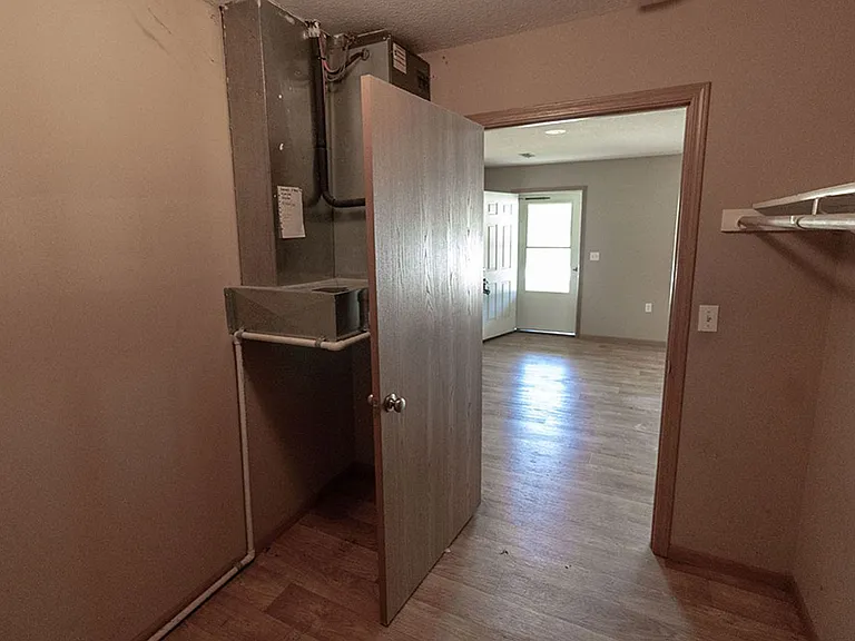 1544 Florence Dr — Photo 13